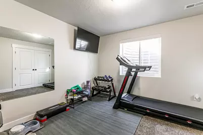 1853 W 850 S, Layton, UT 84041 - Photo 10