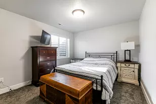 1853 W 850 S, Layton, UT 84041 - Photo 12