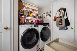 2222 E Rolling Oaks Ln N, Layton, UT 84040 - Photo 12