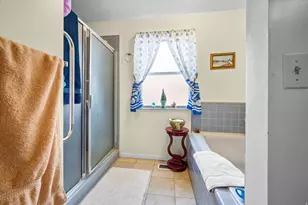 2222 E Rolling Oaks Ln N, Layton, UT 84040 - Photo 24