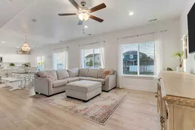 1058 W 1150 S, Springville, UT 84663 - Photo 8