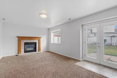 2757 W Sandi Dr, Layton, UT 84041 - Photo 4