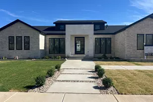 1293 W Caribou Ct, Pleasant View, UT 84414 - Photo 1