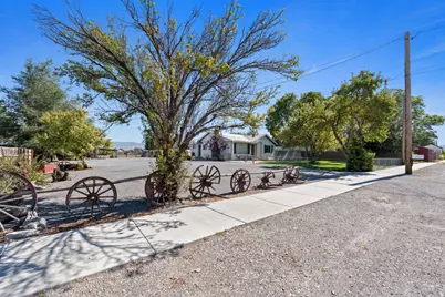 241 S Quirk St, Grantsville, UT 84029 - Photo 4