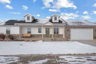 1211 E 500 S, Hyrum, UT 84319 - Photo 1