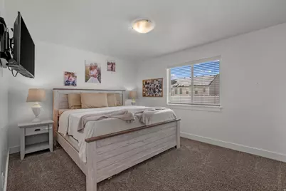 1211 E 500 S, Hyrum, UT 84319 - Photo 14