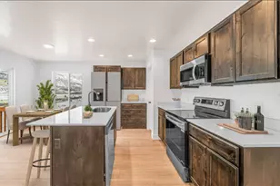 4022 S Walnut Bark Ln, Mapleton, UT 84664 - Photo 2