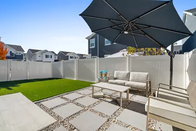 2052 W Lydia Ln, Syracuse, UT 84075 - Photo 32