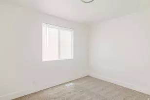 1033 W 500 S, Logan, UT 84321 - Photo 10