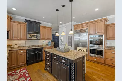 1074 E Black Forest Dr S, Sandy, UT 84094 - Photo 6