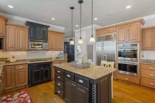 1074 E Black Forest Dr S, Sandy, UT 84094 - Photo 6