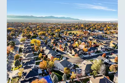 1074 E Black Forest Dr S, Sandy, UT 84094 - Photo 54