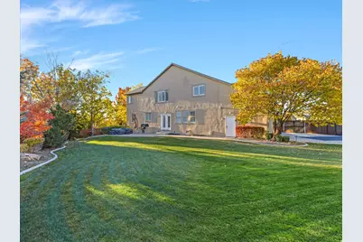 1074 E Black Forest Dr S, Sandy, UT 84094 - Photo 36