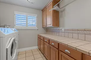 1074 E Black Forest Dr S, Sandy, UT 84094 - Photo 24