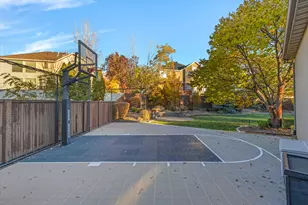 1074 E Black Forest Dr S, Sandy, UT 84094 - Photo 38