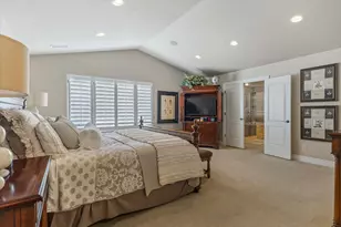 1074 E Black Forest Dr S, Sandy, UT 84094 - Photo 16