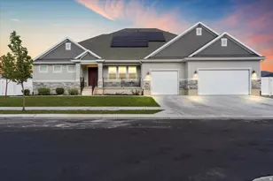 4832 N Frary Peak Way E, Eagle Mountain, UT 84005 - Photo 1