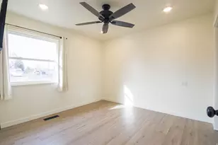 142 S 1350 W, Vernal, UT 84078 - Photo 16