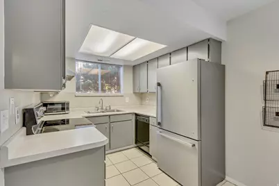 4660 S Quail Park Dr #H, Salt Lake City, UT 84117 - Photo 6