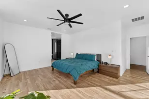 3069 E Lakeside Dr, Eagle Mountain, UT 84005 - Photo 14