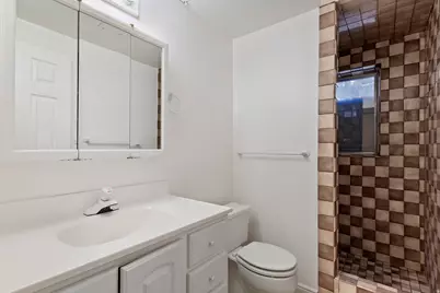 2466 S Woodland Dr, Uintah, UT 84403 - Photo 14