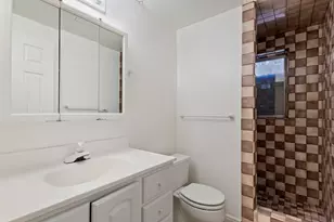 2466 S Woodland Dr, Uintah, UT 84403 - Photo 14