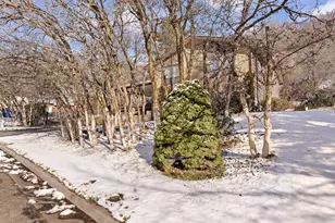 2466 S Woodland Dr, Uintah, UT 84403 - Photo 2