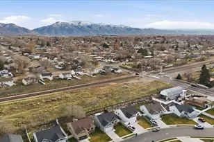 4732 S W Pk Dr, Roy, UT 84067 - Photo 46