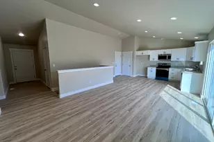 2322 E Yellow Blossom St, Eagle Mountain, UT 84005 - Photo 4