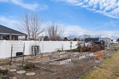 3332 W 1800 N, Clinton, UT 84015 - Photo 30