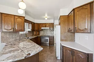 990 S 500 W, Woods Cross, UT 84010 - Photo 6