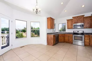 51 E 1100 S, Vernal, UT 84078 - Photo 12