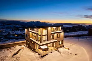 8526 E Overlook Dr, Eden, UT 84310 - Photo 2
