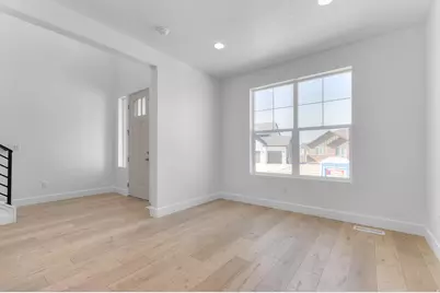 578 N Briarwood Ln, Lindon, UT 84042 - Photo 4