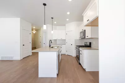 1524 W Banner Dr #817, Saratoga Springs, UT 84045 - Photo 8