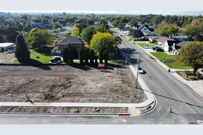 912 E Ellens St #1, American Fork, UT 84003 - Photo 4