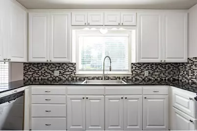 395 N 1st St, Tooele, UT 84074 - Photo 10