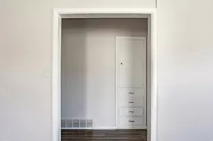 395 N 1st St, Tooele, UT 84074 - Photo 14