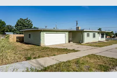 395 N 1st St, Tooele, UT 84074 - Photo 2