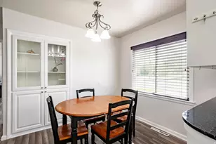 395 N 1st St, Tooele, UT 84074 - Photo 10