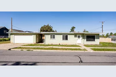 395 N 1st St, Tooele, UT 84074 - Photo 28