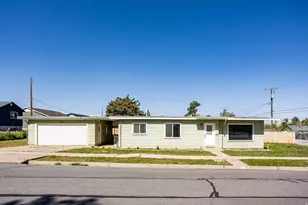 395 N 1st St, Tooele, UT 84074 - Photo 28
