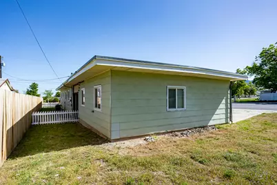 395 N 1st St, Tooele, UT 84074 - Photo 22