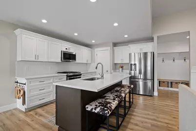 765 W Vista View Dr, Grantsville, UT 84029 - Photo 10