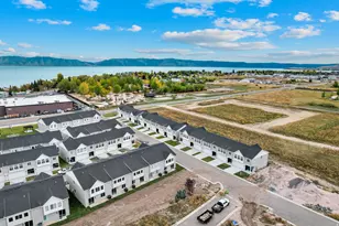 537 N Blue Lake St, Garden City, UT 84028 - Photo 32