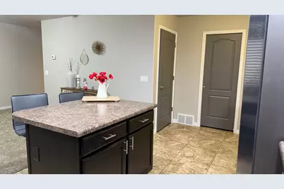 1838 W 5050 S, Roy, UT 84067 - Photo 10