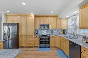 1137 W 2500 S, Syracuse, UT 84075 - Photo 8