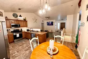 2126 E Ravine Rd, Enoch, UT 84721 - Photo 12