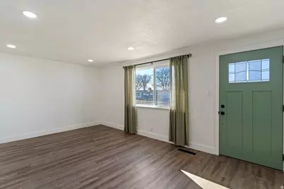 1168 N 250 W, Sunset, UT 84015 - Photo 4