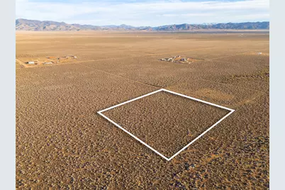 1427 E 950 N #13, Beryl, UT 84714 - Photo 2